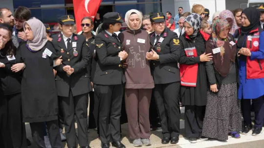 Şehidin eşi: Ben söz verdim ağlamayacağım