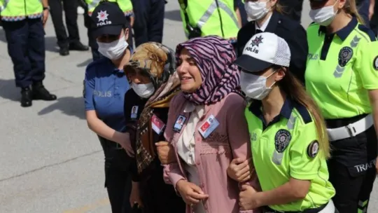 Şehidin eşinden en acı veda 'Seni seviyorum Fatih'
