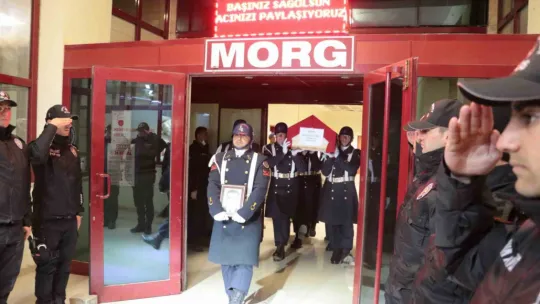 Şehidimizin naaşı Ankara'ya uğurlandı