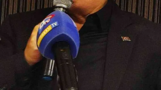 Şehit ailelerine hakaret eden Lütfü Türkkan ile aynı kareye girmedi
