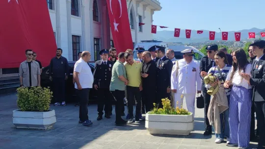 Şehit polis için tören: Annenin feryatları yürekleri dağladı