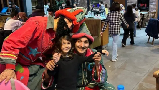 Şehrin mutfaklarında Hacivat ve Karagöz eğlencesi