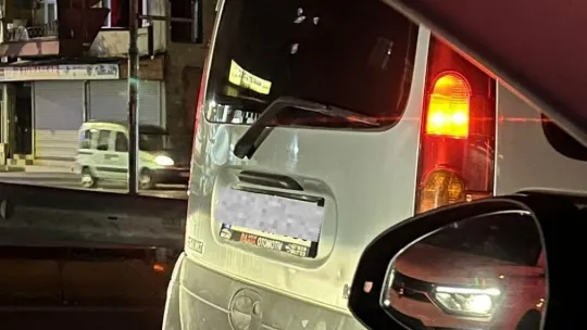 Şehrin ortasında UZİ ile gezmişti, oyuncak çıktı