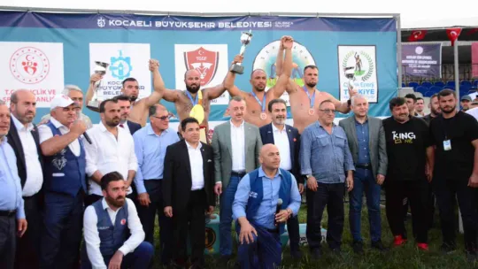 Seka Park'ta başpehlivan belli oldu