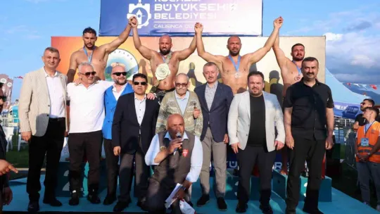 Sekapark Güreşleri'nin başpehlivanı Orhan Okulu oldu