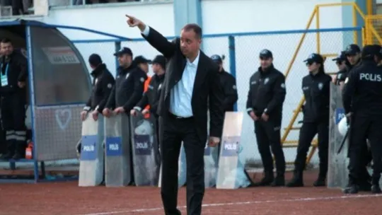 Selahaddin Dinçel, Üzülmez'e meydan okudu!