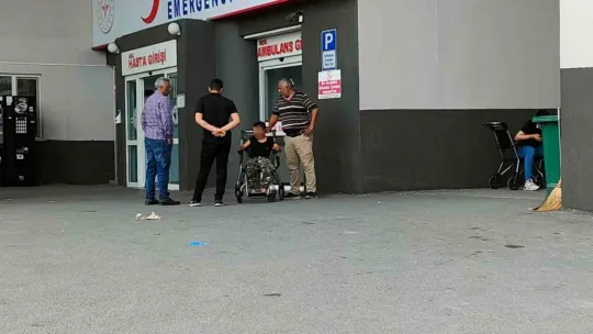 Seramik çalan çocuğu döverek bayılttı