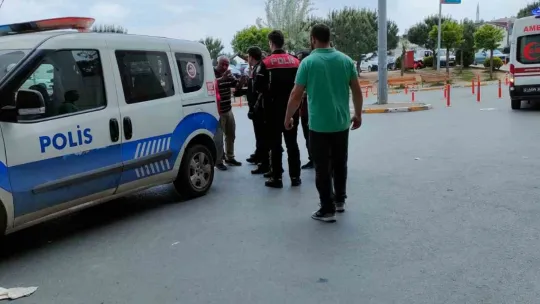 Seramik çalan çocuğu döverek bayılttı