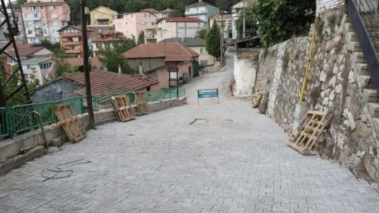 Serdar ve Veliahmet'in parke yolları yenileniyor