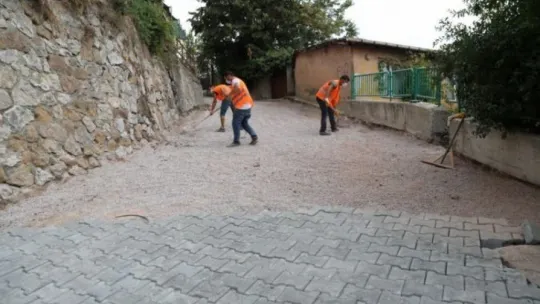 Serdar ve Veliahmet'in parke yolları yenileniyor