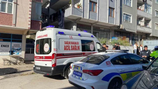 Servis minibüsünün çarptığı 7 yaşındaki çocuk yaralandı