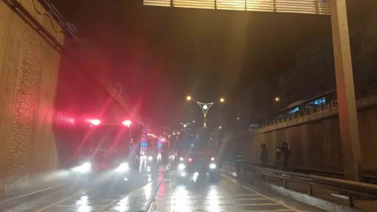 Yanan halk otobüsünden geriye iskeleti kaldı