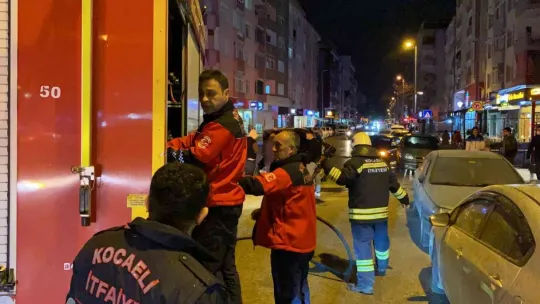 Seyir halindeki otomobilde yangın çıktı