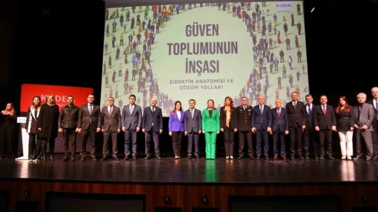 Şiddetin hukuki, psikolojik ve dini boyutunu öğrendiler