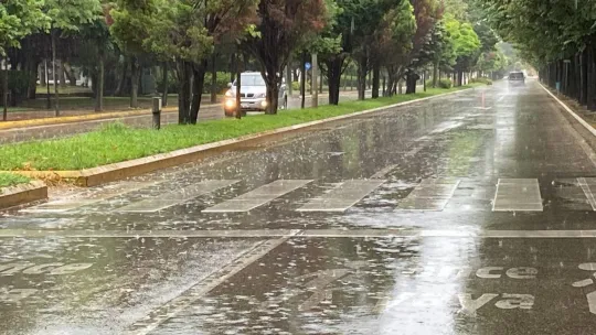 Kocaeli'de yollar çamur ve taş içinde kaldı