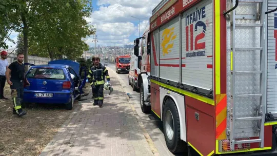 Sıkıştığı yerden otomobilin kapısı kesilerek kurtarıldı