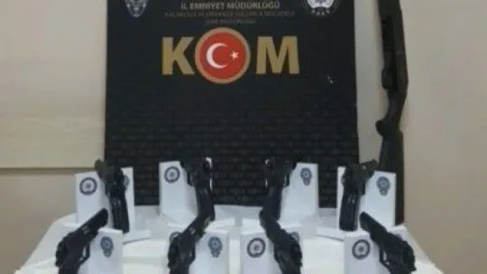Silah kaçakçılarına 3 ilde eş zamanlı operasyon: 22 gözaltı