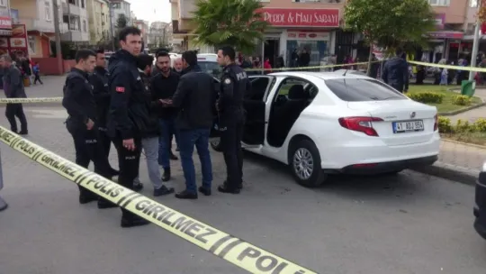 Silah ve sopalı kavga: 3 yaralı