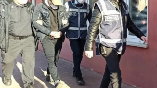 Silahla döviz bürosunu soymaya çalışan şahıs tutuklandı!