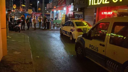 Silahlı kavga kanlı bitti: 2 yaralı