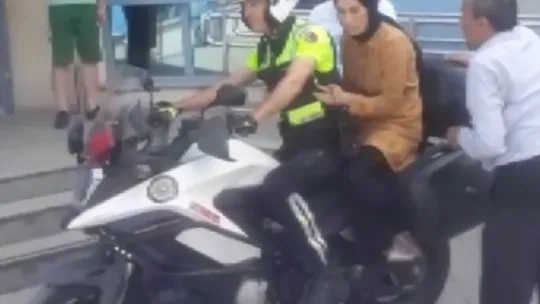 Sınava geç kalan onlarca öğrenci için seferber oldular