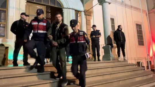 24 kişi gözaltına alınmıştı, 13 kişi tutuklandı