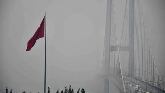 Osmangazi Köprüsü görünmez oldu