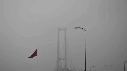 Osmangazi Köprüsü görünmez oldu