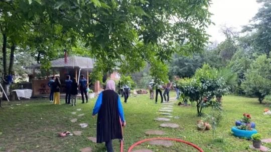 Site bahçesindeki ahşap yapıda yangın çıktı