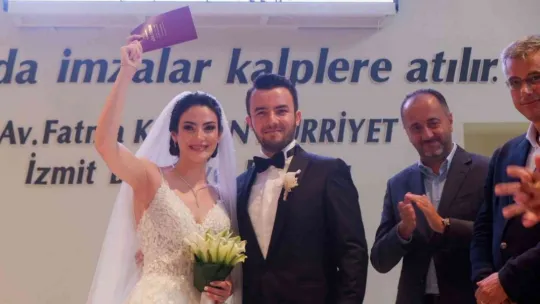 Siyaset ve iş dünyasını buluşturan düğün