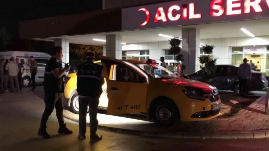 Sokak ortasında bıçaklandılar!