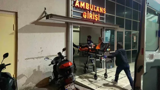 Kocaeli'de sokak ortasında bıçaklı kavga: 3 yaralı