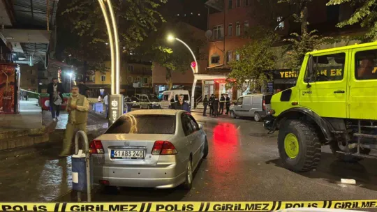Jiletle çevreye rahatsızlık veren şahıs silahla vuruldu
