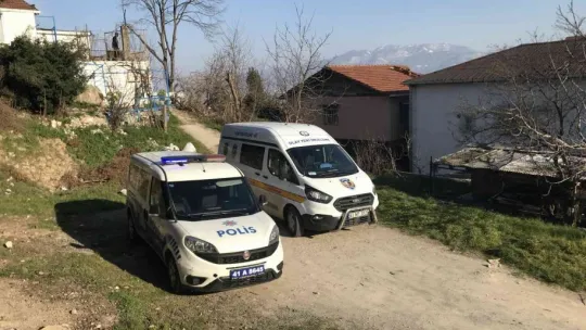 Sokak ortasında silahla vuruldu