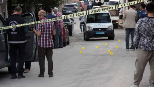 Gölcük'te silahlı bıçaklı kavga: 1 ölü, 3 yaralı!