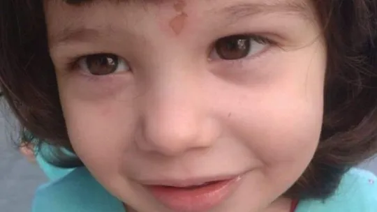Soluk borusuna ekmek kaçan 2 yaşındaki çocuk kurtarılamadı