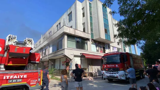Spor salonunda klima yangını