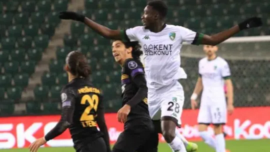Kocaelispor 1-1 eriyor