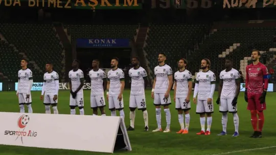 Kocaelispor 1-1 eriyor