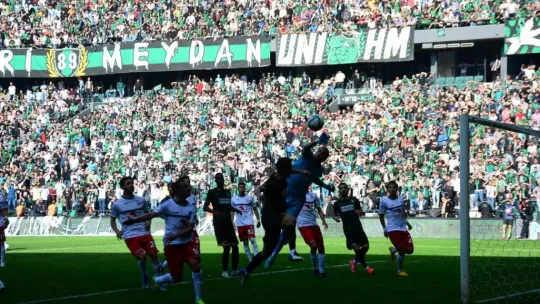 Kocaelispor işi zora soktu: 2-2
