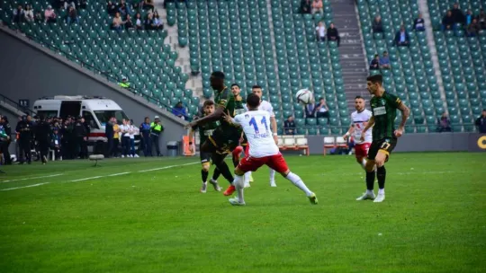 Kocaelispor işi zora soktu: 2-2