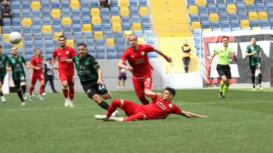 Kocaelispor şampiyonluk turunu İzmit'e bıraktı: 3-0