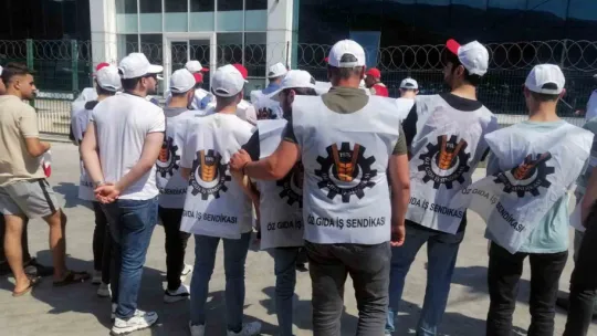Sakarya'da işten çıkarılan işçilerden eylem yaptı