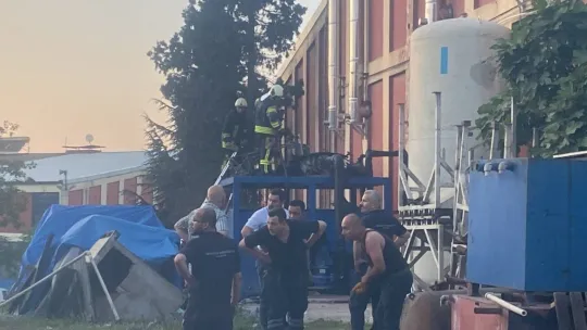 Su soğutma tesisatı yaparken çıkan yangında bir işçi yaralandı