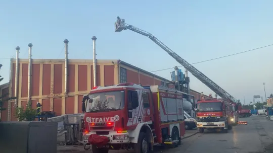 Su soğutma tesisatı yaparken çıkan yangında bir işçi yaralandı