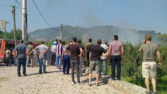 Su taşıyan kamyonda çıkan yangın korkuttu