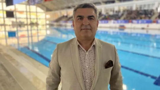 Sualtı hokeyinde olaylı madalya töreni