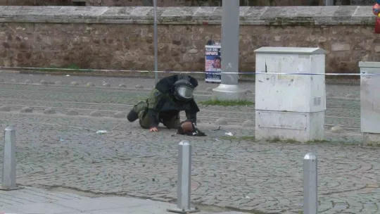 Şüpheli çanta tramvay seferlerini aksattı