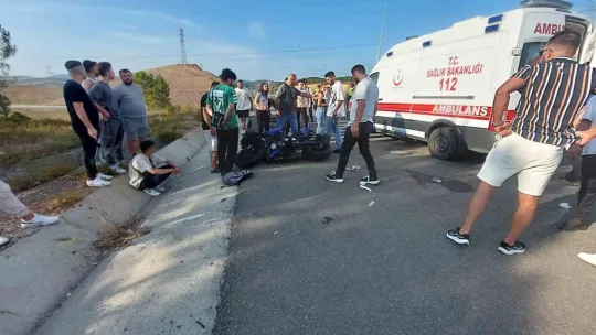 Sürat motoruyla hız faciayla bitti, metrelerce sürüklenen kızın kolu kopma noktasına geldi