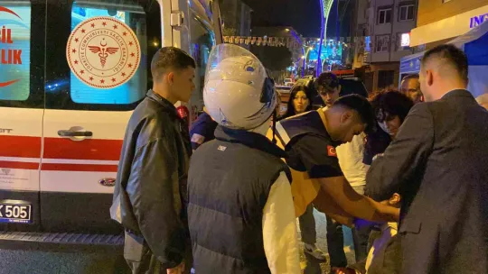 Sürücünün dengesini kaybettiği motosiklet devrildi: 1 yaralı